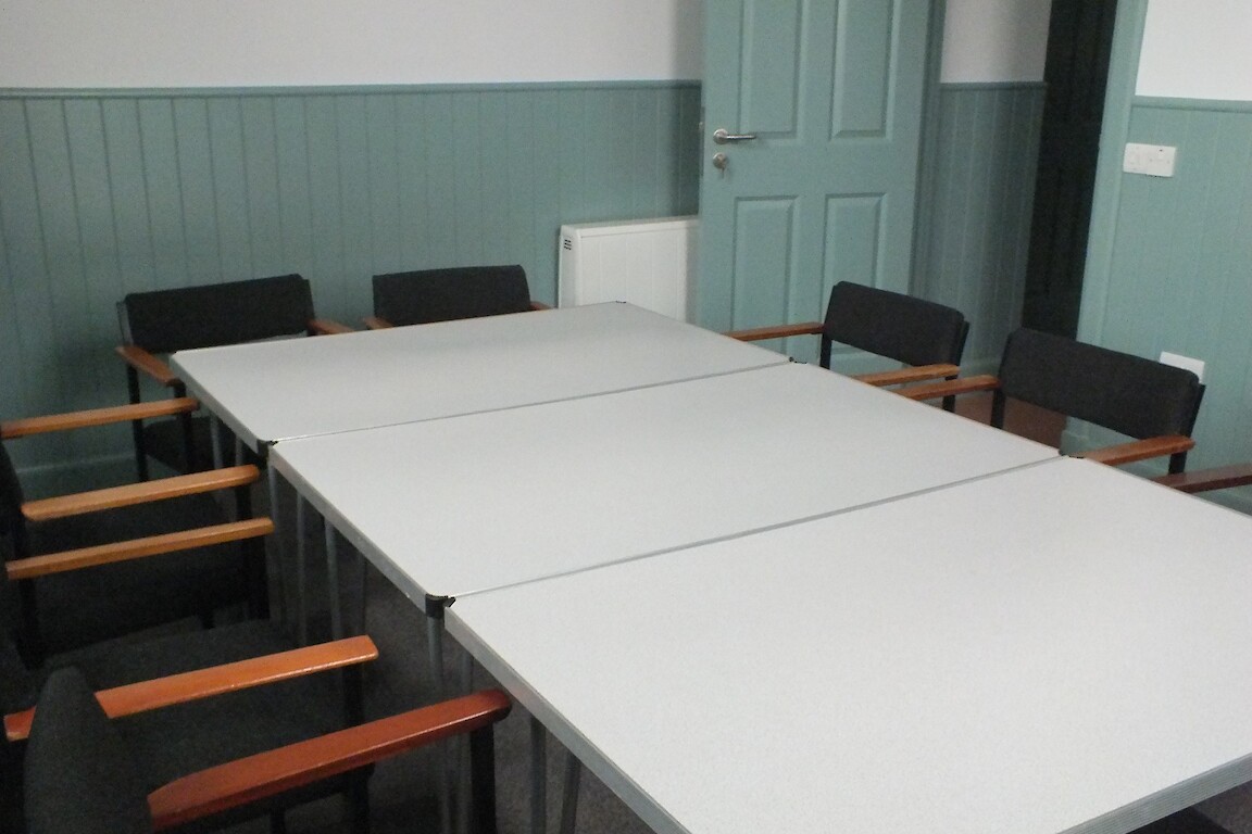 Completed meeting room at the Aald Sk&uuml;l