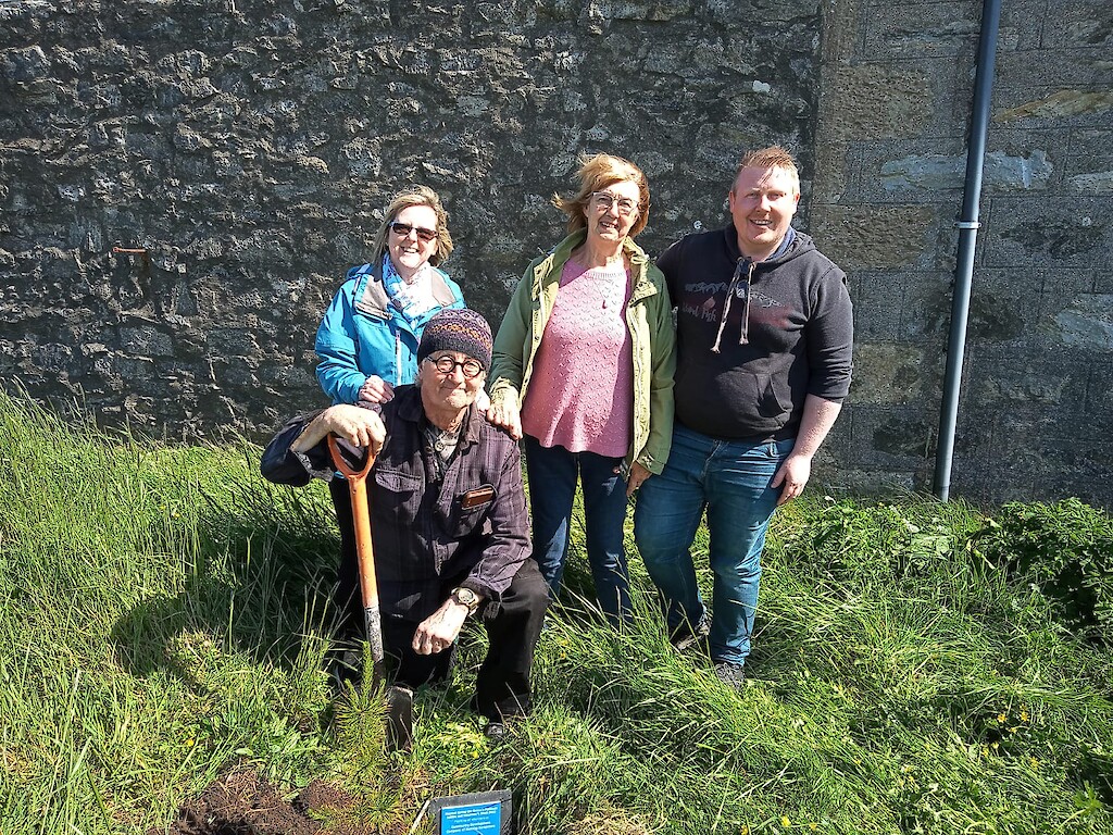 Nesting community volunteers